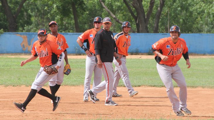 Águilas abre la temporada del béisbol venezolano visitando a Caribes  WR-AGUILAS-DEL-ZULIA-PRACTICA-29OCT-14-730x410