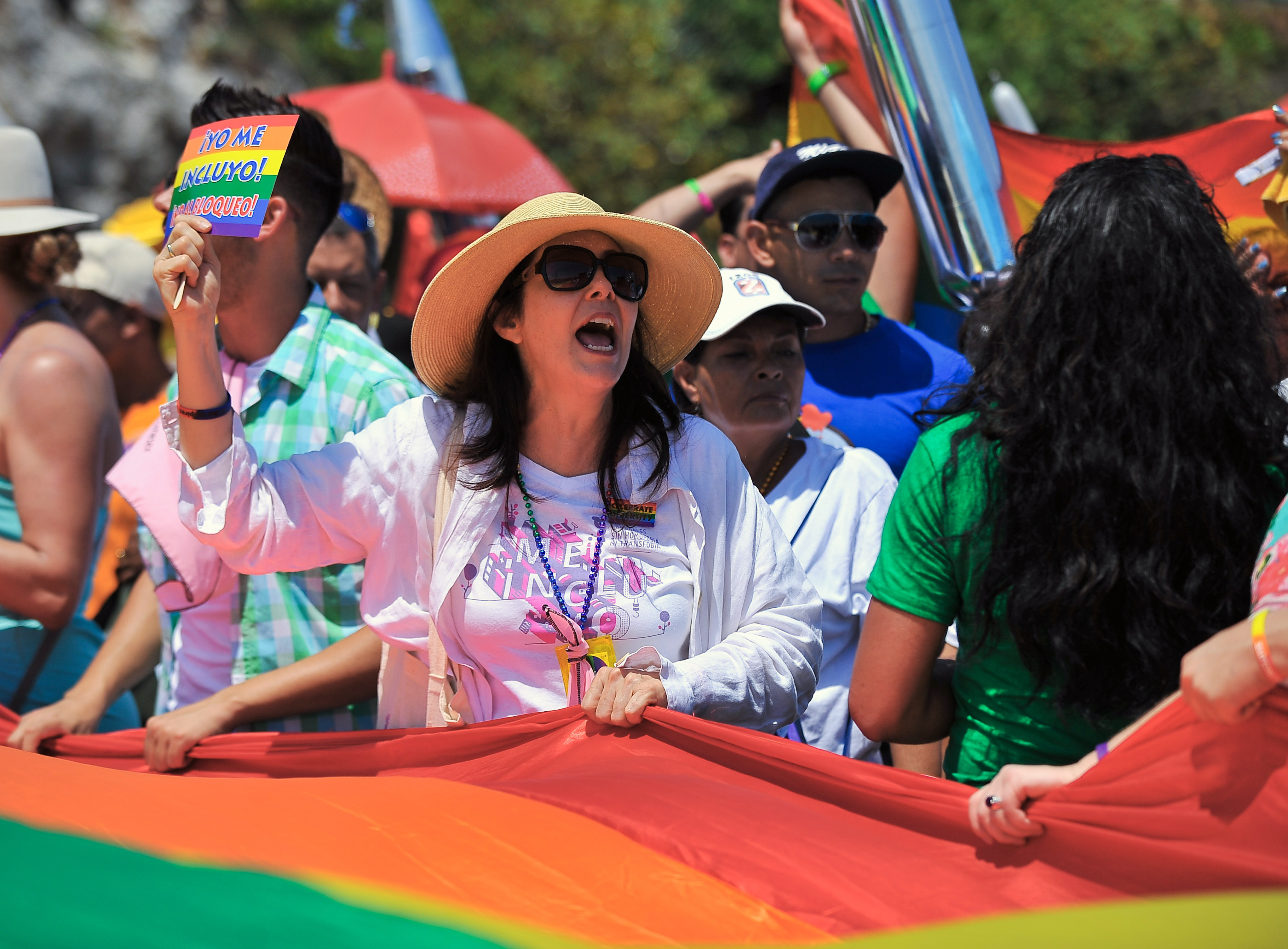 Cuban director of the Cuban National Center for Sex Education (CENESEX) Mariela Castro, daughter of President Raul Castro, participates in a march against homophobia on May 14, 2016 in Havana. / AFP PHOTO / YAMIL LAGE