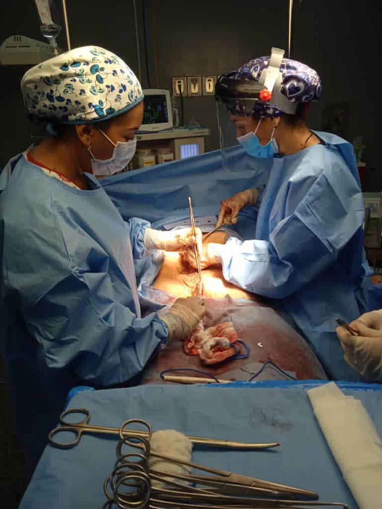 Extraen de un ovario tumor de ocho kilos a paciente del Sahum [+Fotos] –  Diario Versión Final