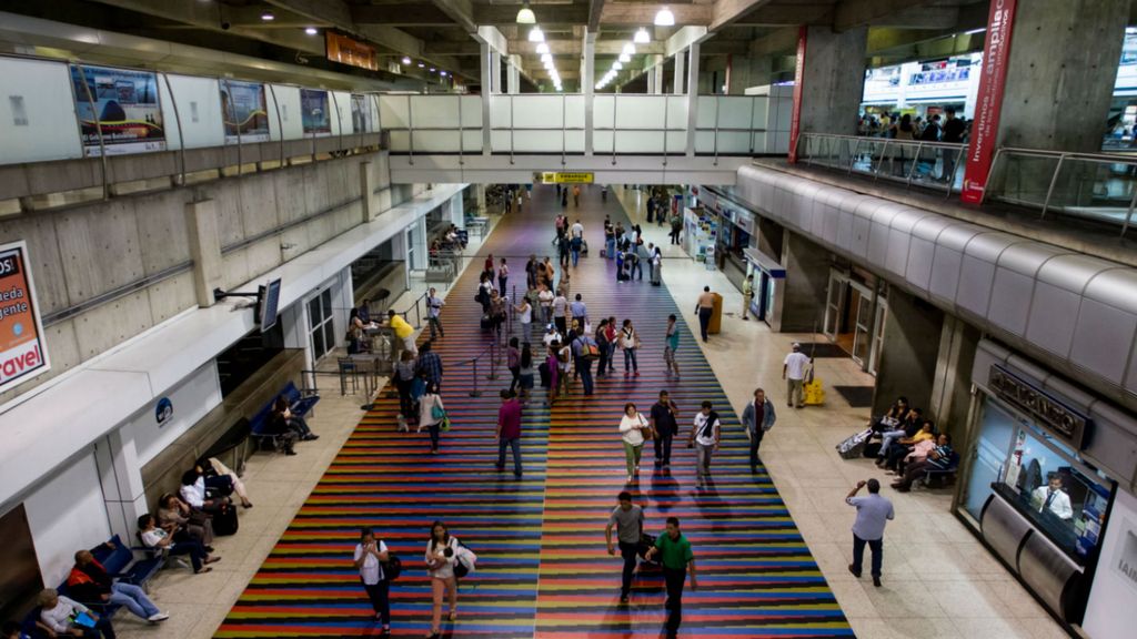 Aeropuerto Internacional de Maiquetía elimina prueba PCR para ingresar al país - Diario Versión Final