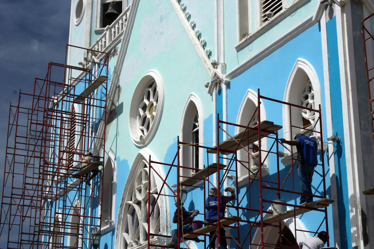 Invierten 51 mil dólares para renovar la iglesia de Santa Lucía en solo  cinco días - Diario Versión Final